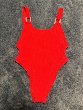 NWOT Aerie Crinkle Birthday‎ Scoop Cheekiest One Piece Swimsuit Size Medium Red